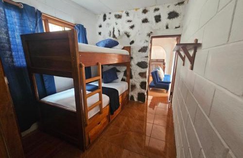 Bahia de la Academia House | Black&White -Dini Muetter-