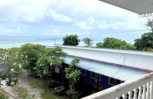Air Hangat House | BlackSand Guests House Langkawi