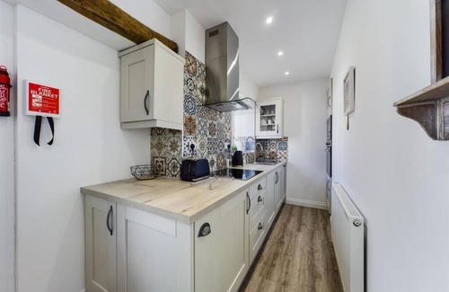 Muston Cottage | Blacksmiths Cottages