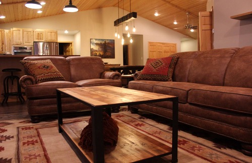 Dillon Other | Blacktail Inn & Stations