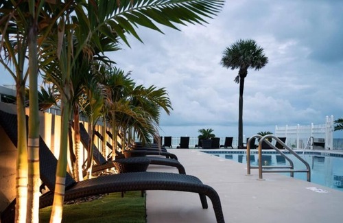 Indialantic By The Sea Apartment | Bleu Beach Resort