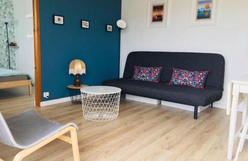 Courseulles-sur-Mer Apartment | Bleu Salé - F2 Courseulles avec balcon