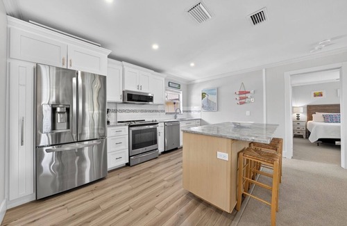 Sanibel Condo | Blind Pass A205: Renovated West End Condo by Beach