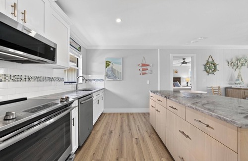 Sanibel Condo | Blind Pass A205: Renovated West End Condo by Beach