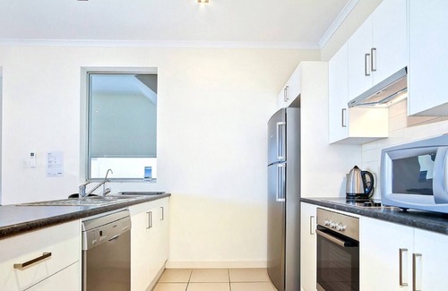 Victor Harbor Apartment | Block 1: 2 Storey Apartment with Stunning Ocean Views