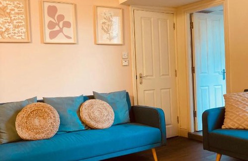 Lancaster House | 'Bloomfield' at stayBOOM