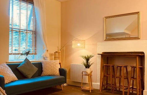 Lancaster House | 'Bloomfield' at stayBOOM