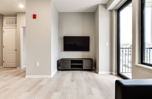 Bloomington Apartment | Bloomington Apartment: Great for Remote Workers!