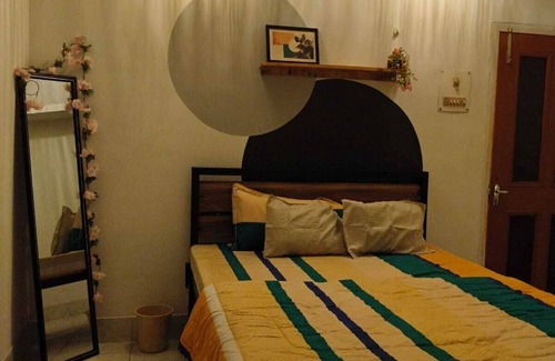Sualkuchi House | Blossom & Bloom - a Charming 2-bedroom house with WiFi, AC in fabulous Guwahati