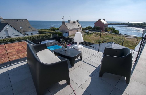 Doelan Villa | Blow of heart assured for this villa 5 * with swimming pool and SPA face sea