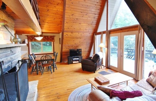 Boone Cabin | Blowing Rock Cabin on Relaxing Mountain Stream-