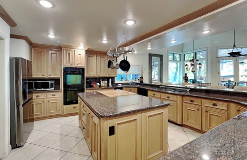 Ruidoso House | Blue Duck Lodge | Pet-Friendly, Fun Amenities