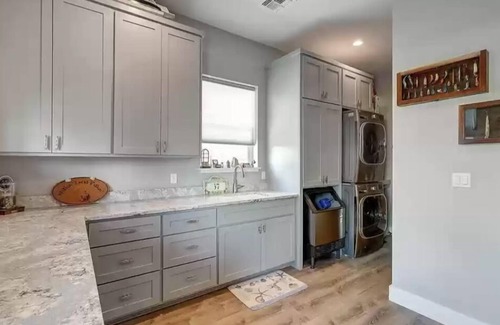 Key Allegro House | Blue Flamingo!