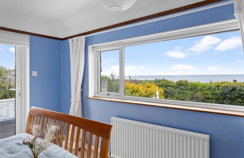 Saint Austell Bay Ski Chalet | Blue Haze - Exclusive Duporth Estate with private beach access