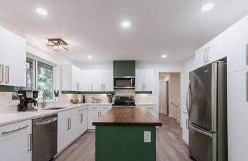 Halfmoon Bay House | Blue Heron House - Two Bedroom House, Sleeps 4
