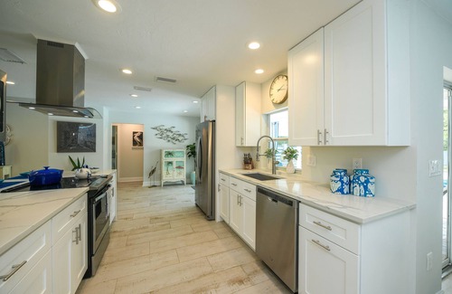 Bee Ridge House | Blue Heron Ranch - Coastal, Modern, Private w/Resort Style Pool