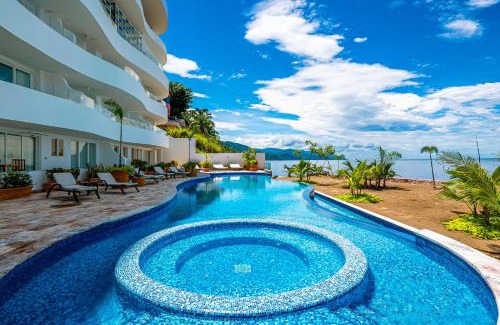 Mismaloya Apartment | Blue Horizon 1201 PH at Residences