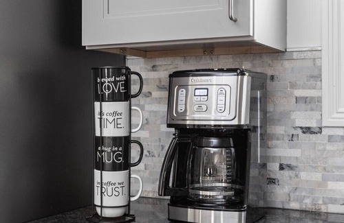 Indianapolis House | Blue Jewel | Pet-Friendly Stay w/Grill + Games