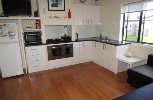 Port Vincent Apartment | Blue Line Retreat - Unit 5