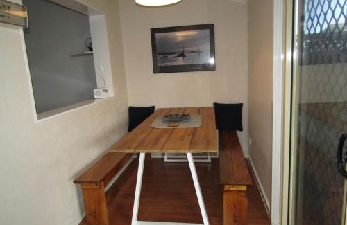 Port Vincent Apartment | Blue Line Retreat - Unit 5