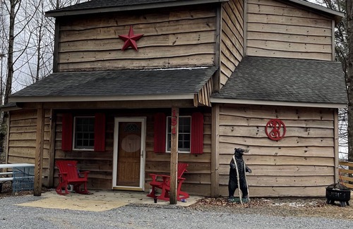 Fancy Gap Cabin | Blue Ridge Cabin Hideaway