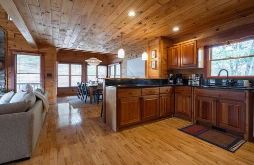 Epworth Cabin | Blue Ridge, GA Cabin with Summer Camp Vibes!