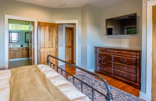 West Jefferson House | Blue Ridge Home with Incredible Views