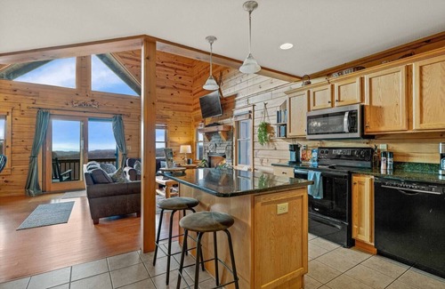 Wolf Laurel Cabin | Blue Ridge Mountain Cabin with Stunning Views