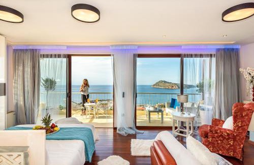 Platanias Town Apartment | Blue Suite by Cosmos