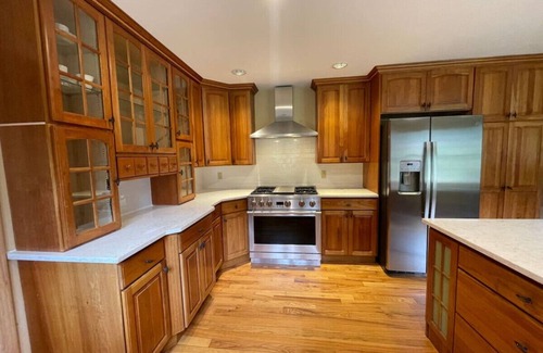 Hangen Ranch And M and B House | BlueBell Main House · Secluded Mountain Home w/Giant Great Room & Pond