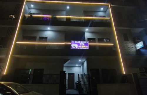 Phagwara House | BLUEBERRY PG