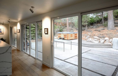 West Hills House | Bluebird Day - Stargazer