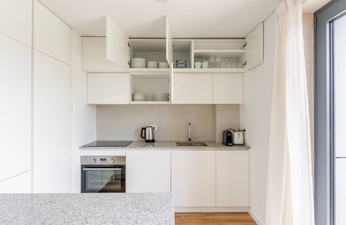 Casal da Ladeira Apartment | Blueground | Alvalade, balcony, nr Gulbenkian