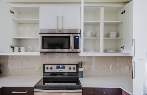 Pleasanton Apartment | Blueground | Dublin, pool & w/d, nr park