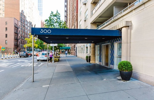 Sutton Place Apartment | Blueground | Midtown East, AC, nr Central Park