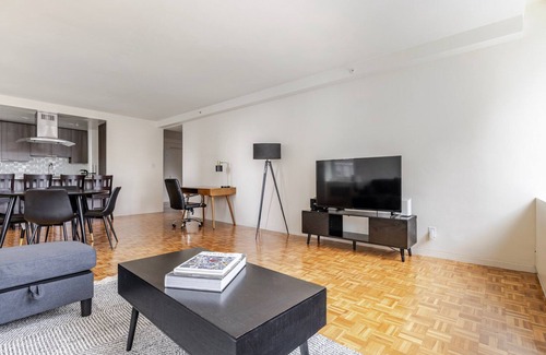 Prudential - St. Botolph Apartment | Blueground | Prudential, gym & w/d, nr library