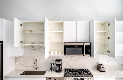Downtown Chicago Apartment | Blueground | The Loop, elevator, nr Willis Tower