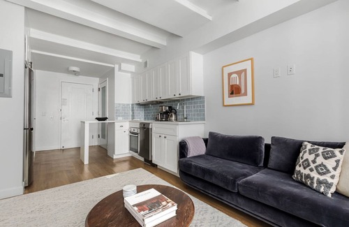 Lincoln Square Apartment | Blueground | Upper West Side, gym, nr Central Park