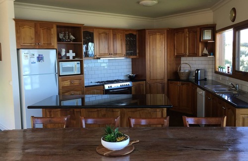 Victoria House | Bluestone Bay - Port Fairy