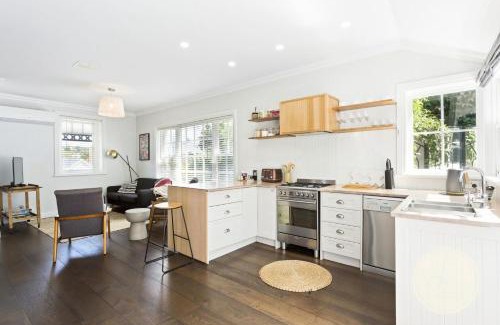 Launceston CBD House | Bluestone Cottage Launceston