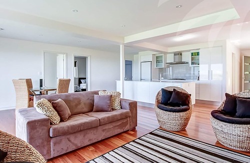 Blueys Beach Apartment | Blueys Bliss 2 - Pacific Palms Holidays