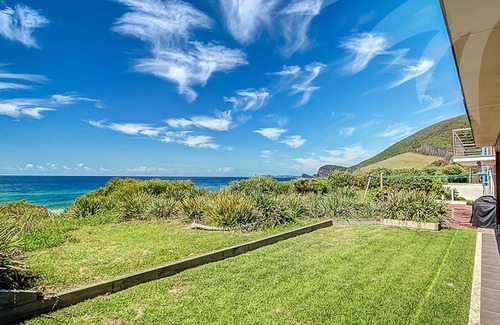 Blueys Beach Apartment | Blueys Bliss 2 - Pacific Palms Holidays