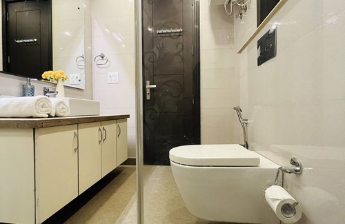 Greater Kailash I Apartment | BluO 3BHK - M Block Market @ Greater Kailash