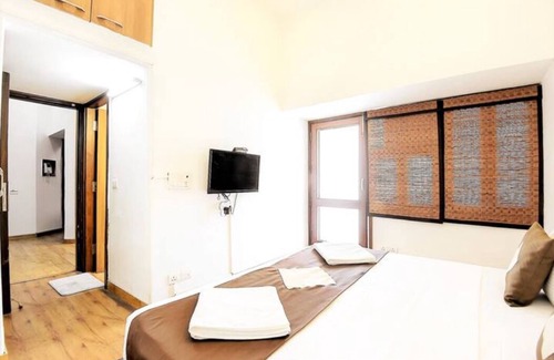 Defence Colony Apartment | BluO Modern 1BHK - Defence Colony