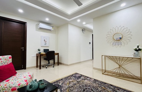 Saket Apartment | BluO Modern 3BHK MAX Saket -Lift, Parking , Balcony.