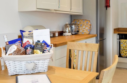 Taynuilt Cottage | Boatman's Cottage at Invernian Mor