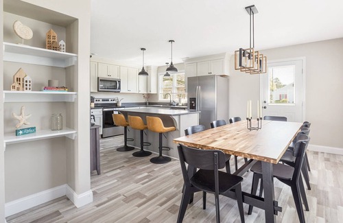 Locustville House | Bobtown Bungalow- By the Chesapeake Bay