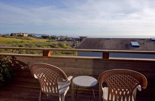 Bodega Bay House | Boccabella - Quite south side location, expansive views.