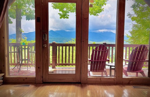 Black Bear Falls Cabin | Body and Soul - Sleeps 2!