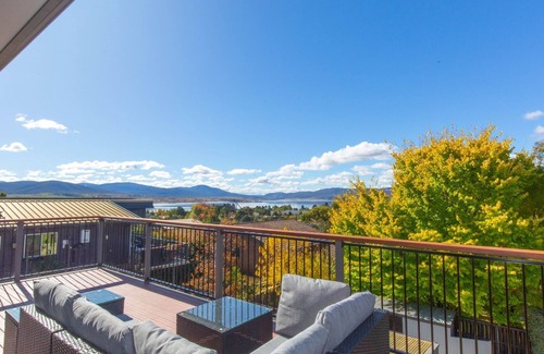 Jindabyne House | Bogong Lakeview – 1/19 Bogong Street